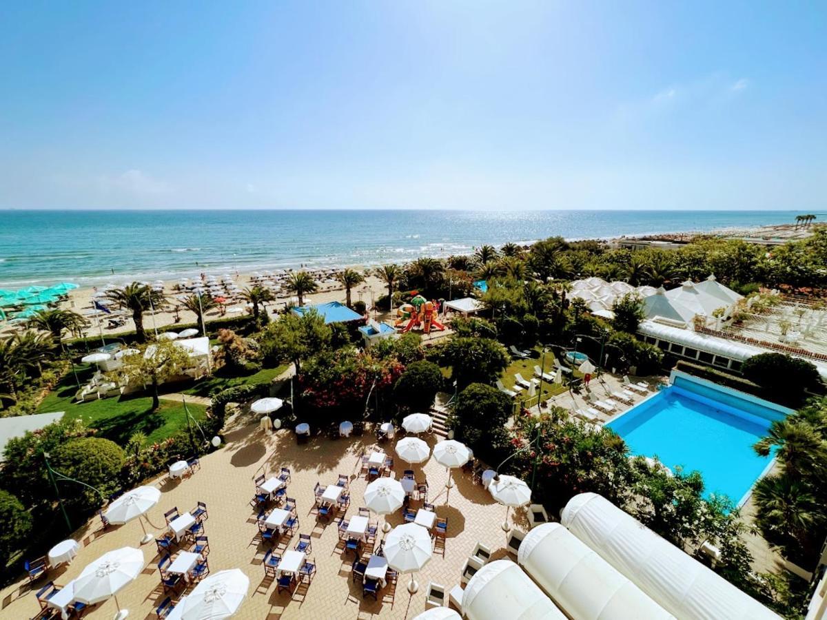 Hotel Parco Delle Rose Silvi Marina Kültér fotó