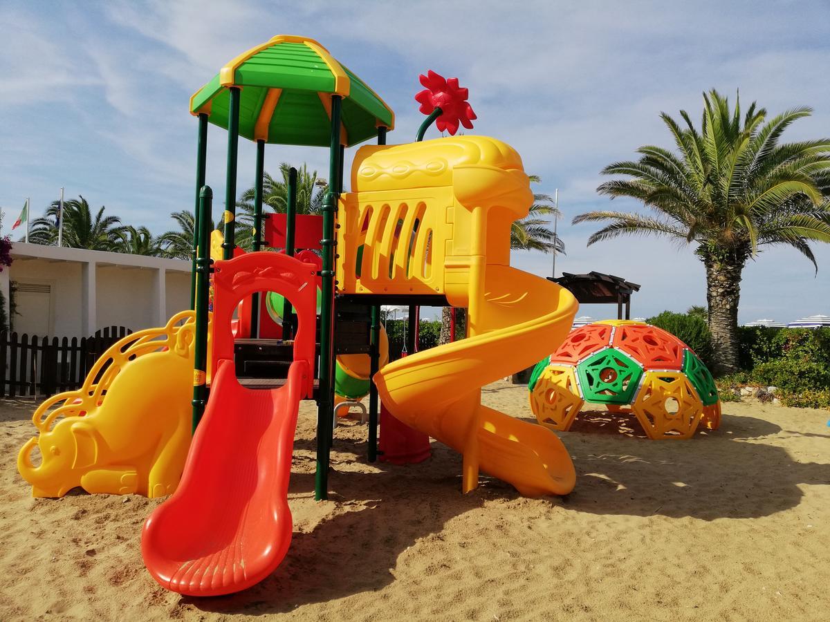 Hotel Parco Delle Rose Silvi Marina Kültér fotó